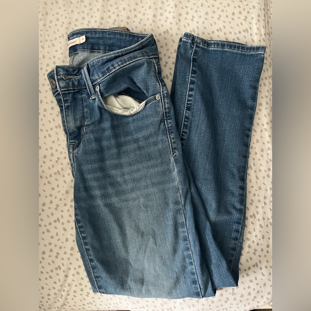 LEVIS Classic Mid- Rise Skinny Jeans Size 4